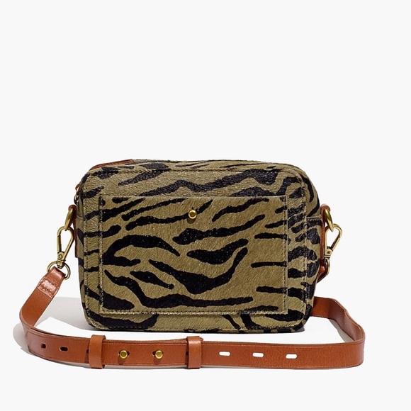 Madewell Handbags - 💚NWT🤎 Madewell The Transport Camera Bag: Tiger Calf Hair Edition Green Olive